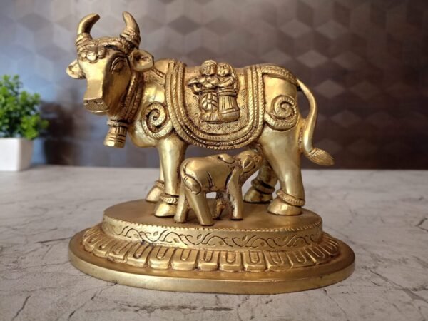 Brass Cow and Calf with Radha Krishna at wholesale Price