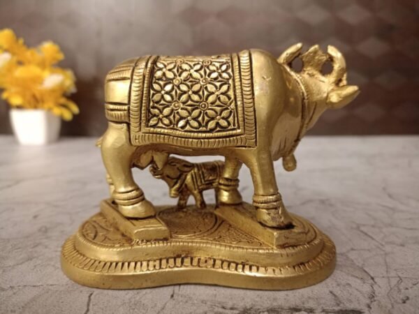 Buy Brass Cow and calf at wholesale Dealer Bangalore,India - Image 3