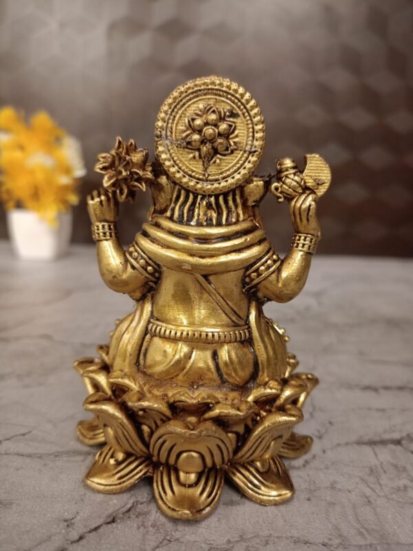 Buy Brass Fine art Ganapathi idol at Wholesale dealer Swamimalai, India - Image 4