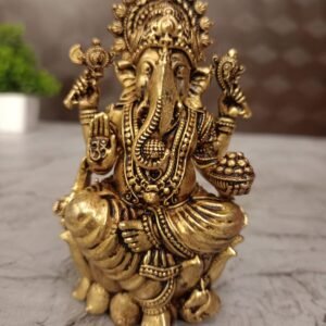 Brass Fine art Vinayakar on Lotus base at Wholesale Market