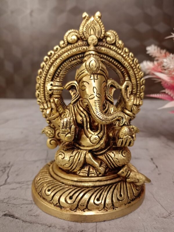 Brass Ganesha with Thiruvachi at wholesale market