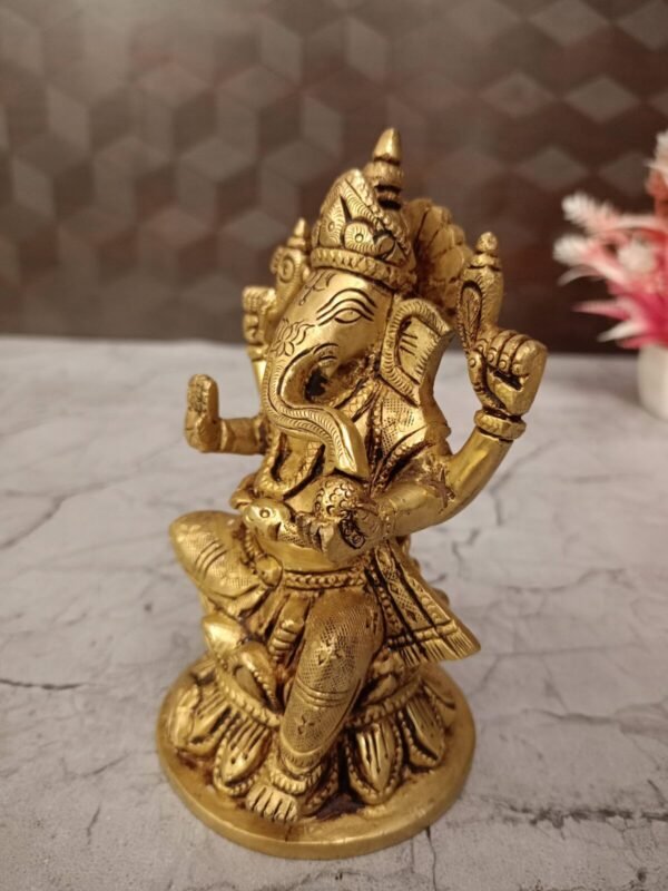 Buy Brass Idampuri Ganesh at wholesale dealer 5.5" Jaipur, India - Image 3