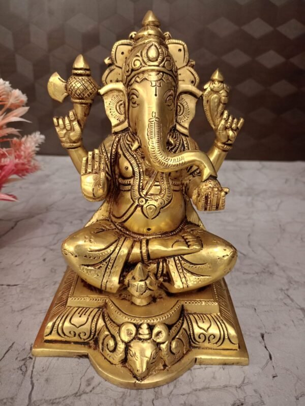 Brass Lord Ganesha with Kalasam at Wholesale market