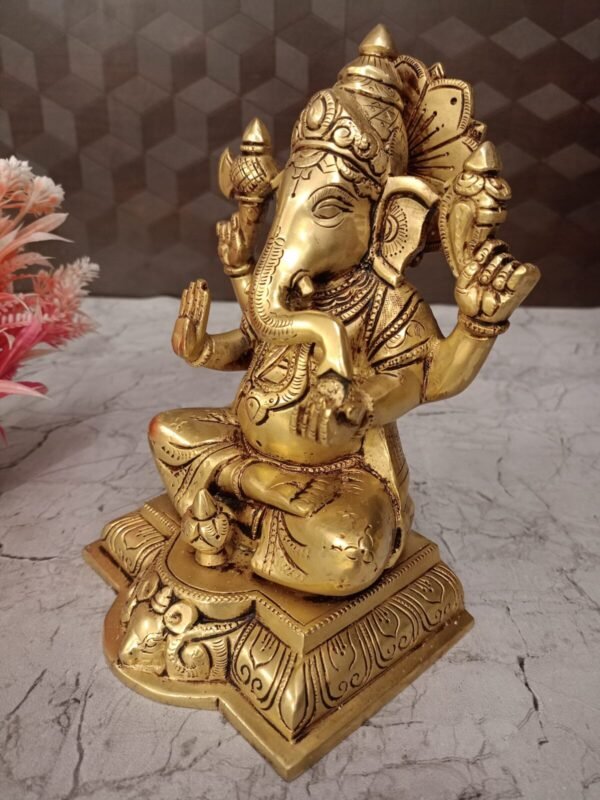 Buy Brass Lord Ganesha with Kalasam at Wholesale market 8" Chennai, India - Image 2