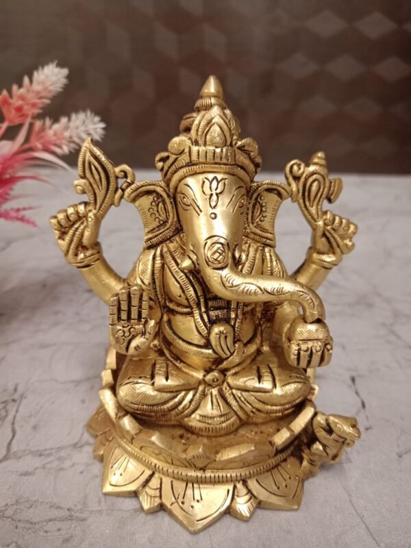 Brass Maha Ganapathy on Lotus at Wholesale Dealer