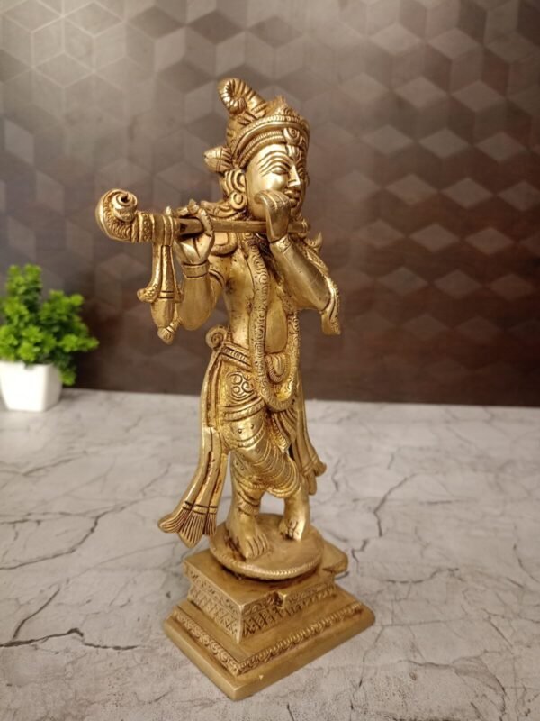 Buy Brass Lord Krishna on Round Base at wholesale Dealer 9.5" Swamimalai ,India - Image 3