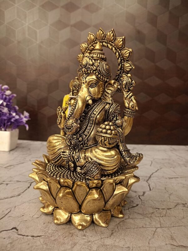 Buy Brass Ganesha Fine Art Idol on lotus base at Wholesale Price Madurai, India | 100% Pure Brass Idols Supplier - Image 3