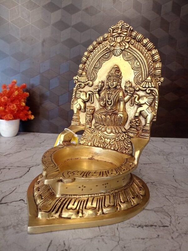 Buy Brass Lakshmi Diya at Wholesale Market Bangalore, India | 100% pure Brass idols Manufacturer - Image 3