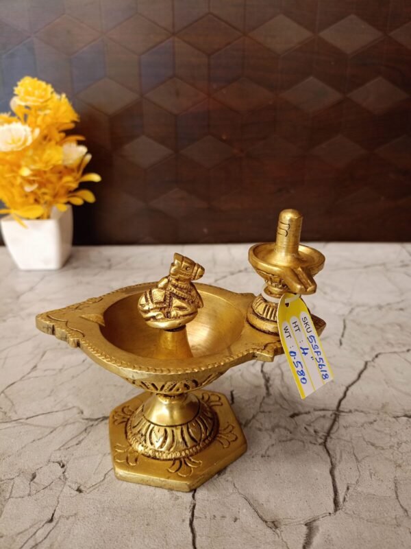 Buy Brass Paradhosa Diya at Manufacturer Price Chennai,India | 100% pure Brass Idols Manufacturer - Image 2