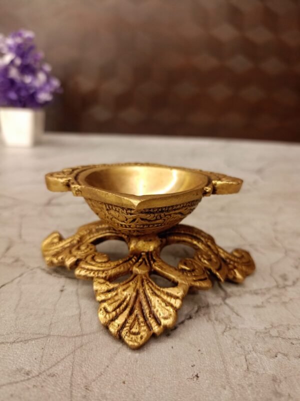 Brass Single Face Agal Diya with Designer Base at Manufacturer Price