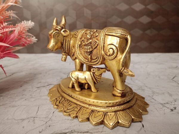 Buy Brass Gomatha with Krishna and Peacock at Wholesale Price Jaipur, India | 100% Pure Brass Idols Supplier - Image 3