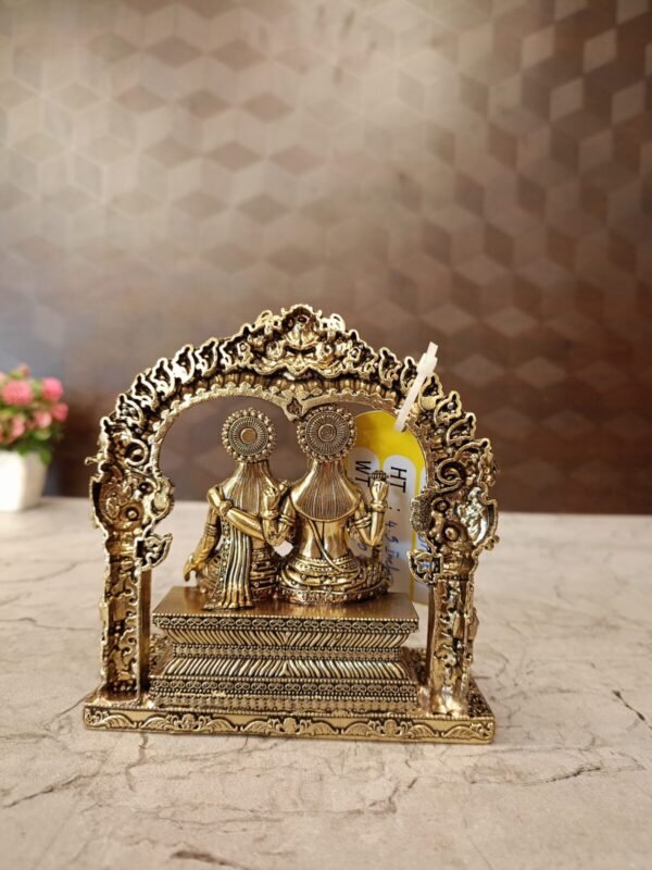 Buy Brass Fine Art Vishnu Lakshmi Idol Antique Finish Handicraft at Wholesale Price Thanjavur, India | 100% Pure Brass Idols Wholesale Supplier and Dealer Tamil Nadu , India - Image 4