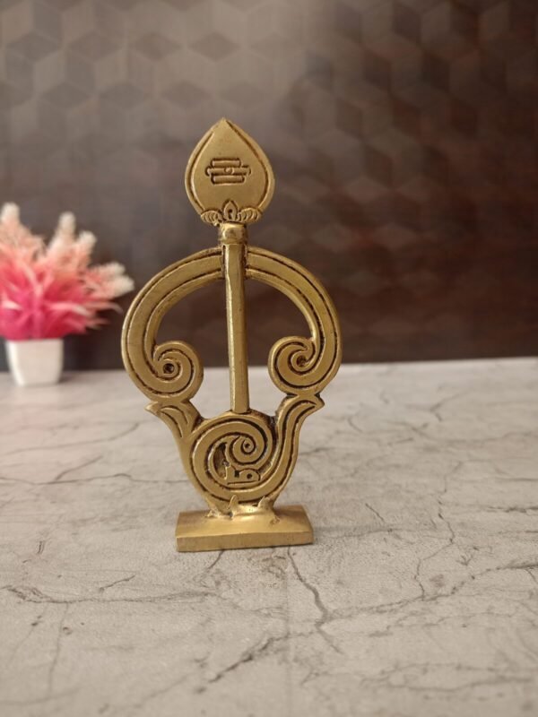 Buy Brass Om Vel Idol Antique Finish Handicraft at Wholesale Price Coimbatore, India | 100% Pure Brass Idols Manufacturer Tamil Nadu - Image 4