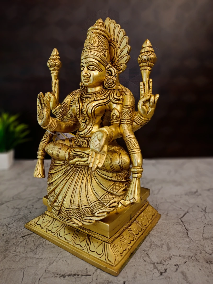 Brass Padmavathi Thayar Idol at Wholesale price Chennai, India | 100% Pure Brass Idols Supplier - Image 3