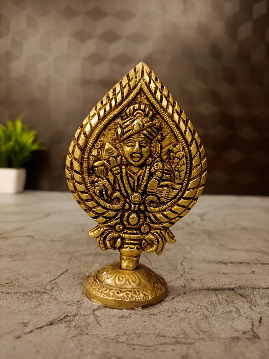 Brass Murugan Vel With Face at wholesale dealer Aligarh ,India