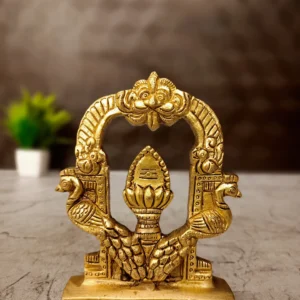 Brass Peacock With Arch Vel at wholesale dealer Aligarh ,India