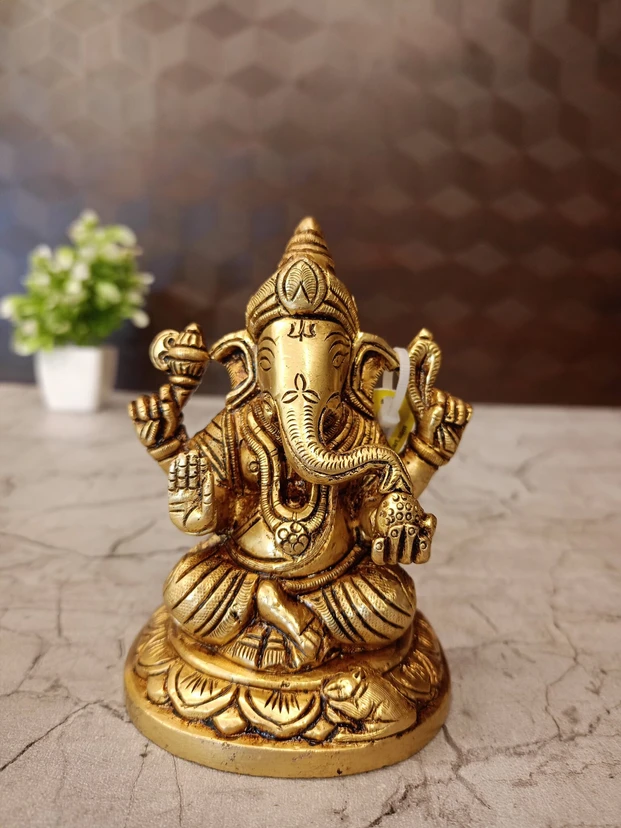 Premium Brass Ganesha Idol Sitting On Lotus Designer Base 4.5 Inch for Pooja Room, Home Décor & Gifting - Image 5