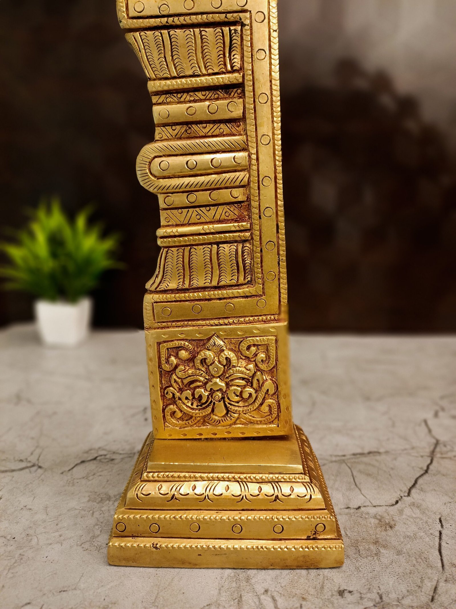Brass Thiruvachi – 22” - Image 4